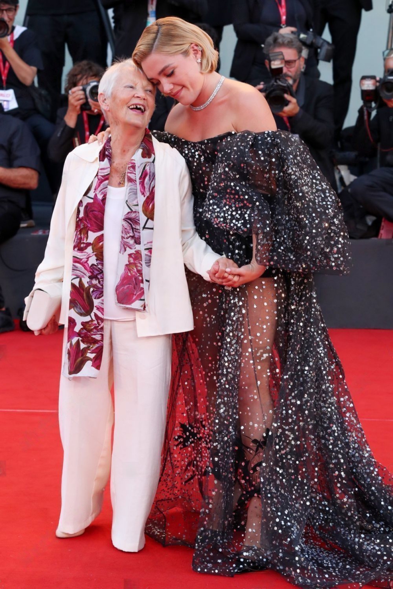 DontWorryDarling_Premiere_Italy_FloGrandma_2022_284429.jpg