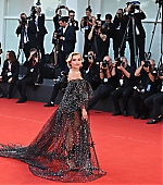 DontWorryDarling_Premiere_Italy_2022_285829.jpg