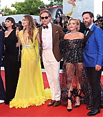 DontWorryDarling_Premiere_Italy_2022_MoreHQs_Group_28229.jpg