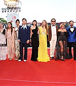 DontWorryDarling_Premiere_Italy_2022_MoreHQs_Group_282329.jpg