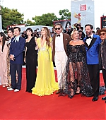 DontWorryDarling_Premiere_Italy_2022_MoreHQs_Group_282429.jpg