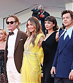 DontWorryDarling_Premiere_Italy_2022_MoreHQs_Group_282929.jpg