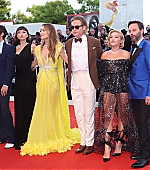 DontWorryDarling_Premiere_Italy_2022_MoreHQs_Group_28329.jpg