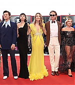 DontWorryDarling_Premiere_Italy_2022_MoreHQs_Group_28629.jpg