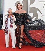 DontWorryDarling_Premiere_Italy_FloGrandma_2022_281529.jpg