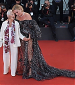 DontWorryDarling_Premiere_Italy_FloGrandma_2022_282329.jpg