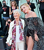 DontWorryDarling_Premiere_Italy_FloGrandma_2022_282729.jpg