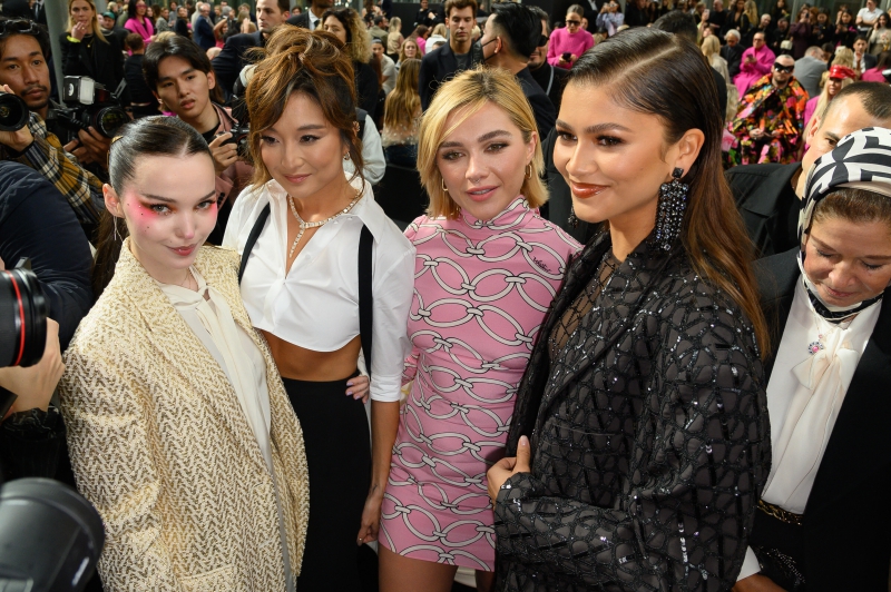ValentinoWomenswearSpringSumer_2023_PFW_October_FrontRow_2022_28229.jpg