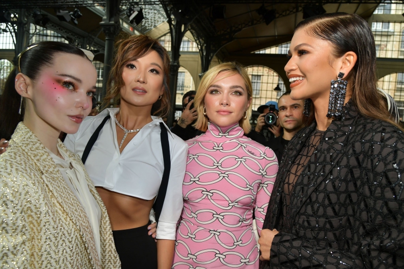 ValentinoWomenswearSpringSumer_2023_PFW_October_FrontRow_2022_28429.jpg