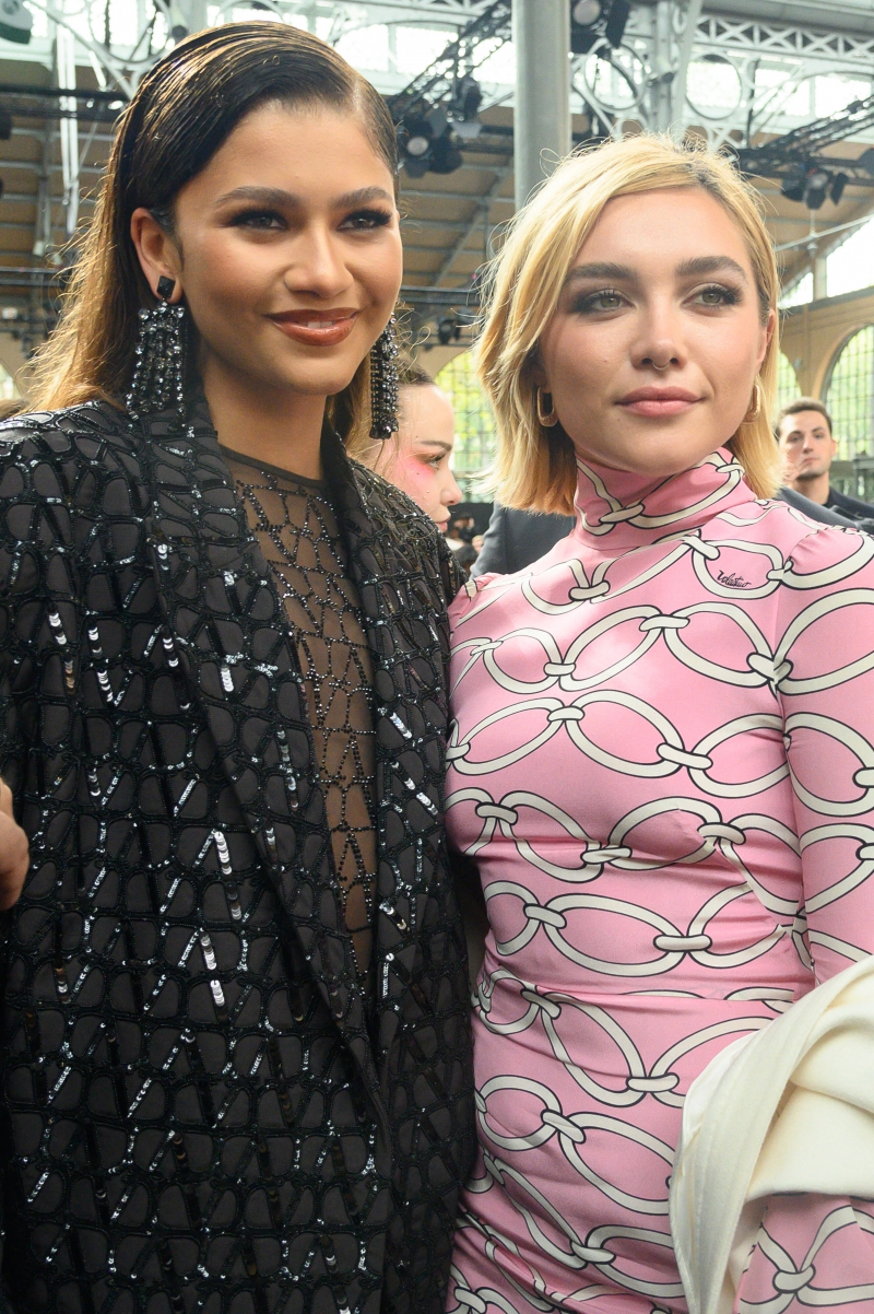ValentinoWomenswearSpringSumer_2023_PFW_October_FrontRow_2022_28729.jpg