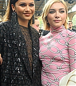 ValentinoWomenswearSpringSumer_2023_PFW_October_FrontRow_2022_28729.jpg