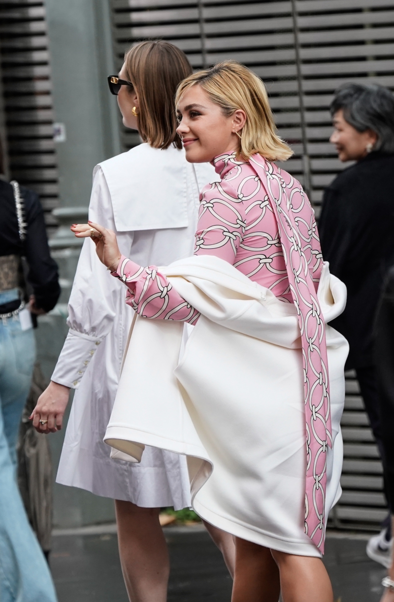Arriving_Leaving_ValentinoWomenswearSpringSummer_PFW_2022_285629.jpg
