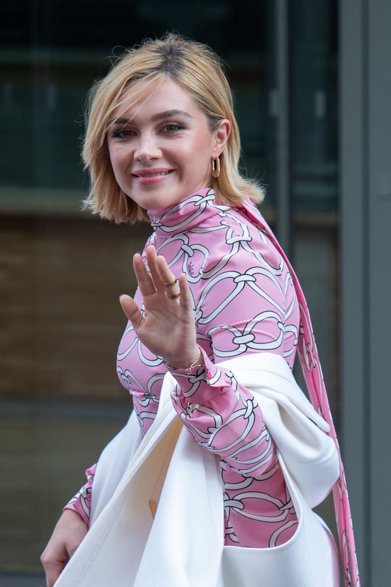 Arriving_Leaving_ValentinoWomenswearSpringSummer_PFW_2022_285829.jpg
