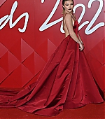 TheFashionAwards_RedCarpet_December_2022_2810629.jpg