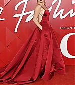 TheFashionAwards_RedCarpet_December_2022_288829.jpg