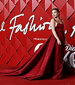 TheFashionAwards_RedCarpet_December_2022_289029.jpg