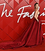 TheFashionAwards_RedCarpet_December_2022_289729.jpg