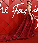 TheFashionAwards_RedCarpet_December_2022_289829.jpg