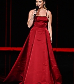TheFashionAwards_Show_December_2022_281329.jpg