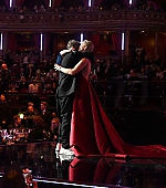 TheFashionAwards_Show_December_2022_283829.jpg