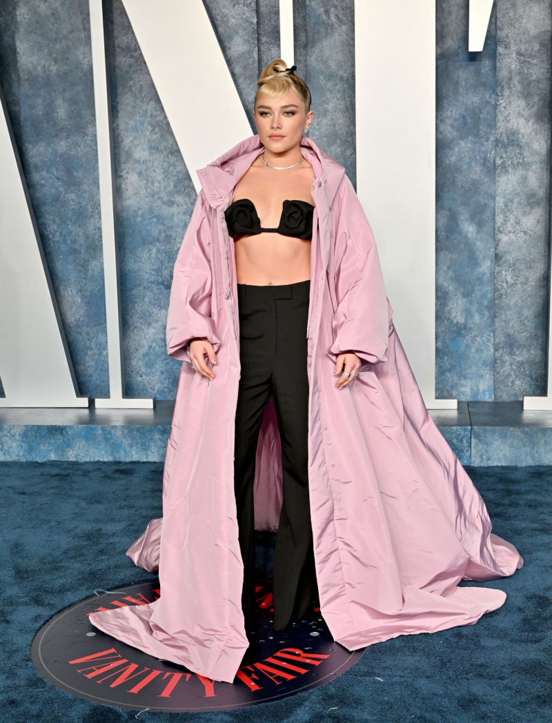 VanityFairOscarParty_Arrivals_March2023_282929.jpg