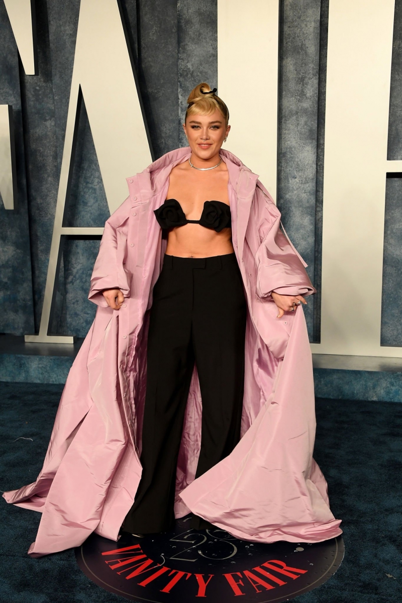 VanityFairOscarParty_Arrivals_March2023_28629.jpg