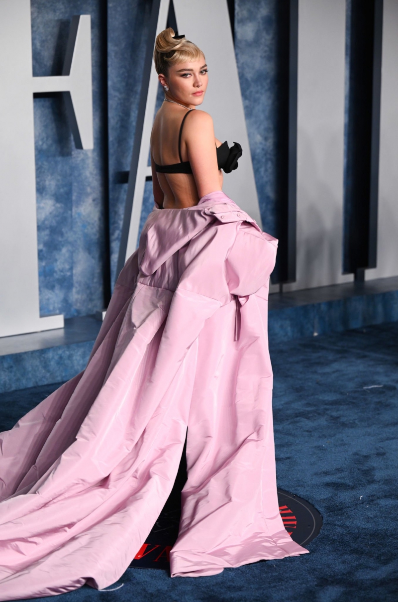 VanityFairOscarParty_Arrivals_March2023_287829.jpg