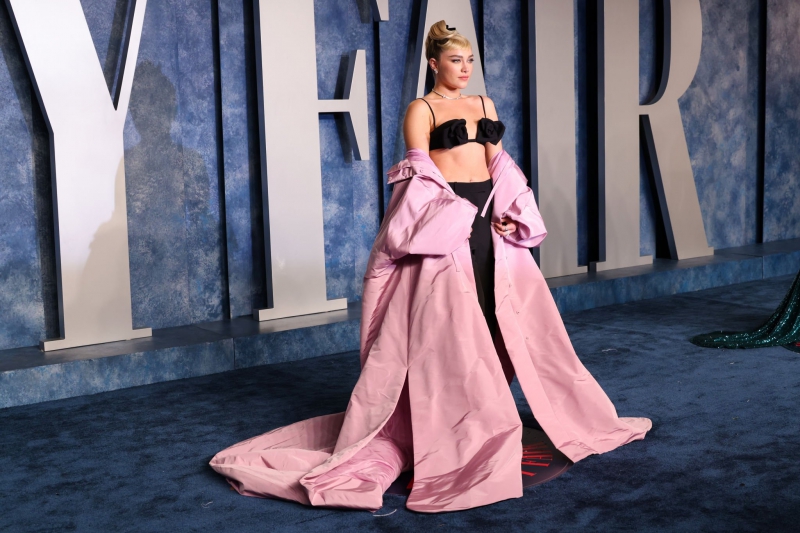 _VanityFairOscarParty_Arrivals_March2023_282929.jpg
