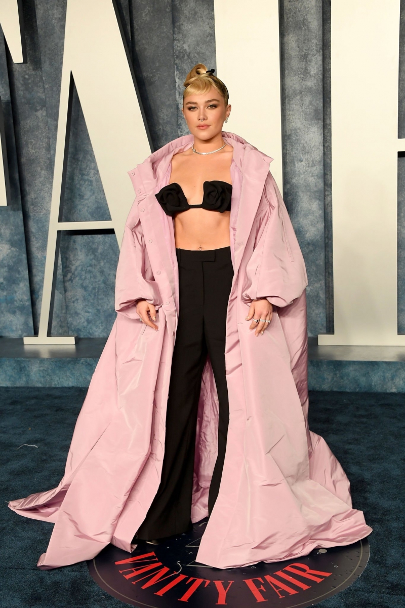 _VanityFairOscarParty_Arrivals_March2023_283429.jpg