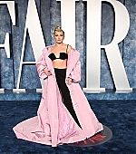 VanityFairOscarParty_Arrivals_March2023_281429.jpg