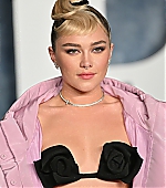 VanityFairOscarParty_Arrivals_March2023_282029.jpg