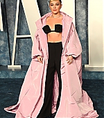 VanityFairOscarParty_Arrivals_March2023_28229.jpg