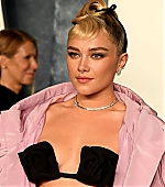 VanityFairOscarParty_Arrivals_March2023_28329.jpg