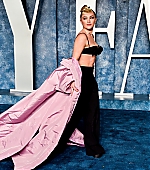 VanityFairOscarParty_Arrivals_March2023_285229.jpg