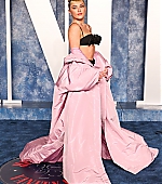 VanityFairOscarParty_Arrivals_March2023_285629.jpg