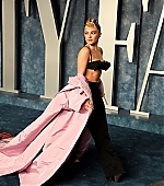 VanityFairOscarParty_Arrivals_March2023_286329.jpg