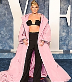 _VanityFairOscarParty_Arrivals_March2023_28129.jpg