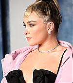 _VanityFairOscarParty_Arrivals_March2023_282729.jpg