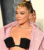 _VanityFairOscarParty_Arrivals_March2023_283729.jpg