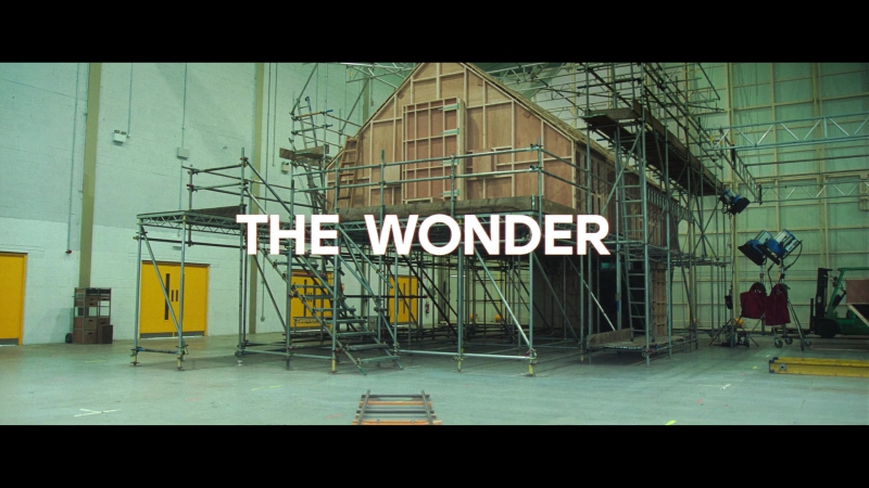 The_Wonder_2022_1080p__00150.jpg