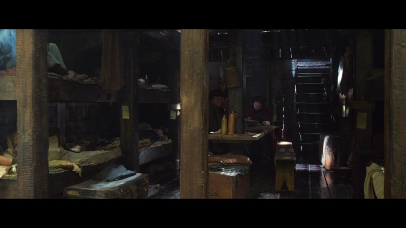 The_Wonder_2022_1080p__00264.jpg