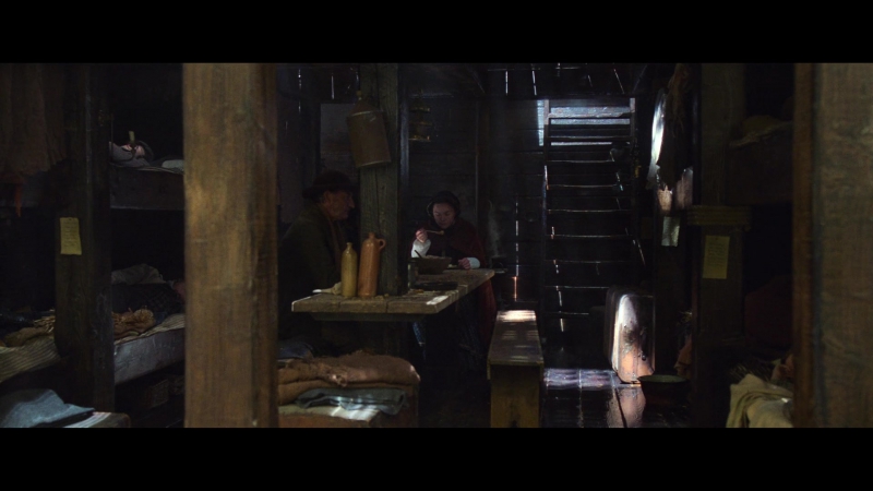 The_Wonder_2022_1080p__00276.jpg