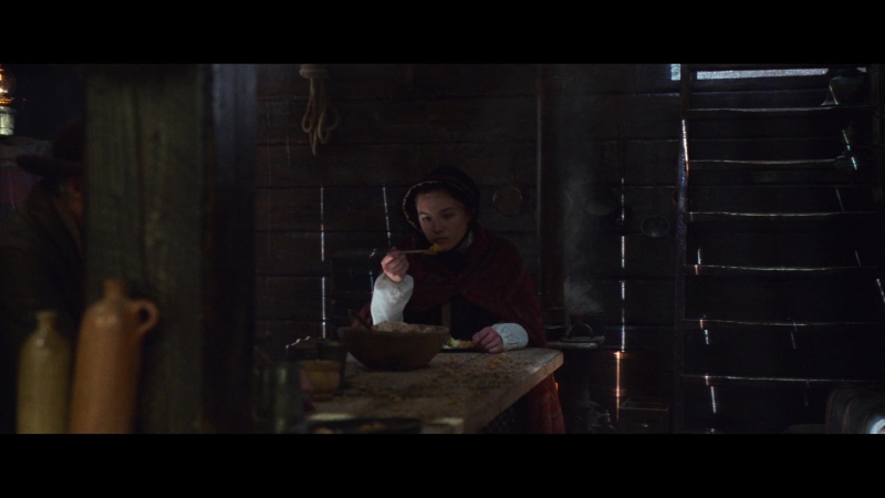 The_Wonder_2022_1080p__00324.jpg