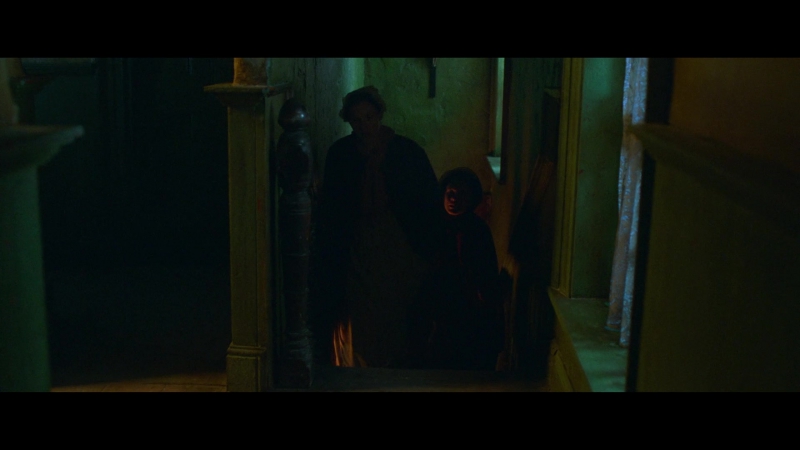 The_Wonder_2022_1080p__00569.jpg