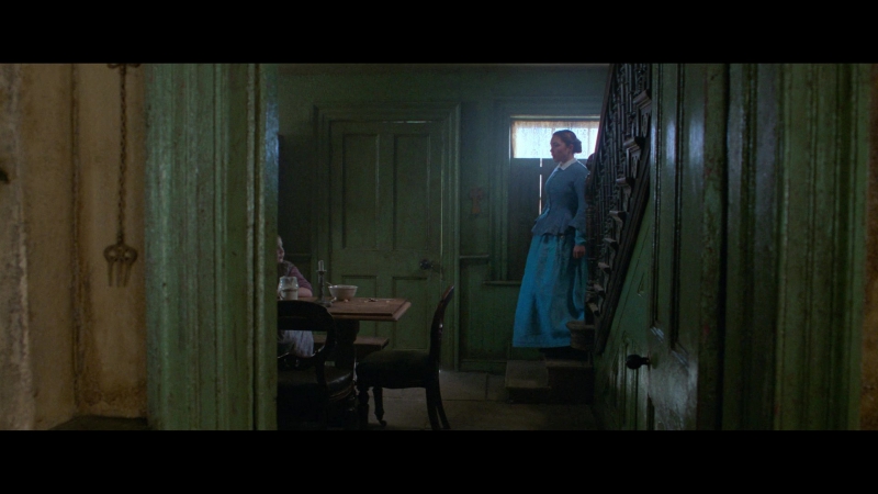 The_Wonder_2022_1080p__00693.jpg