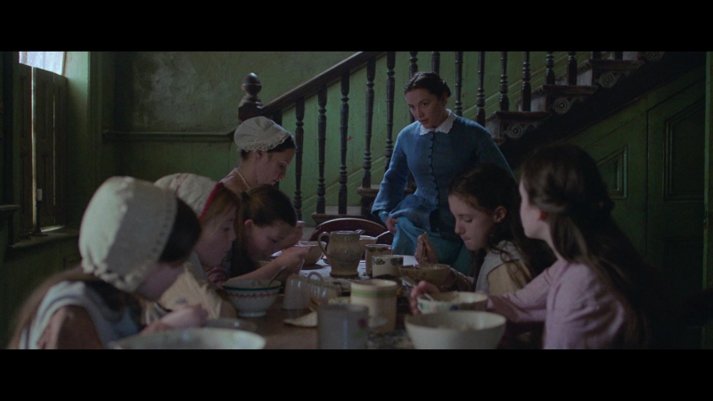 The_Wonder_2022_1080p__00732.jpg
