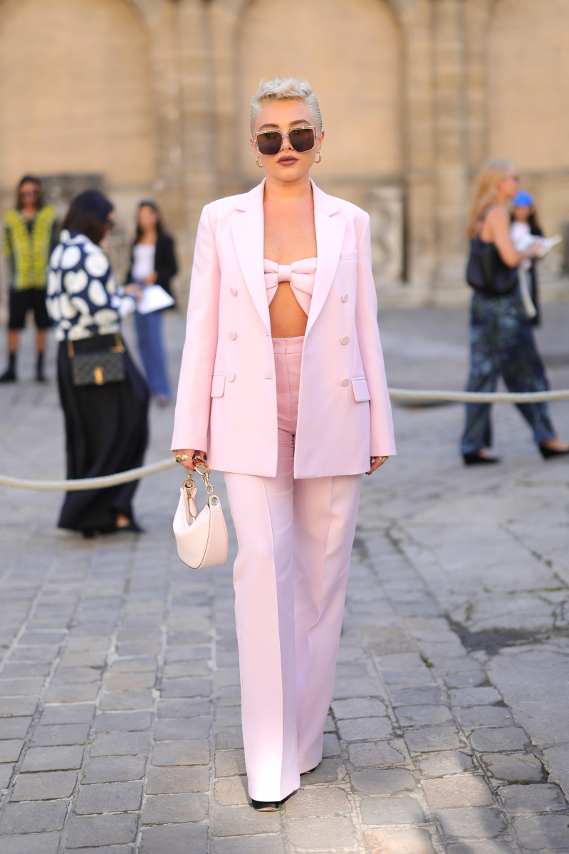 ValentinoFashionShow_Outside_FPD_28329.jpg