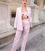 ValentinoFashionShow_Outside_FPD_28229.jpg