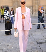 ValentinoFashionShow_Outside_FPD_28329.jpg