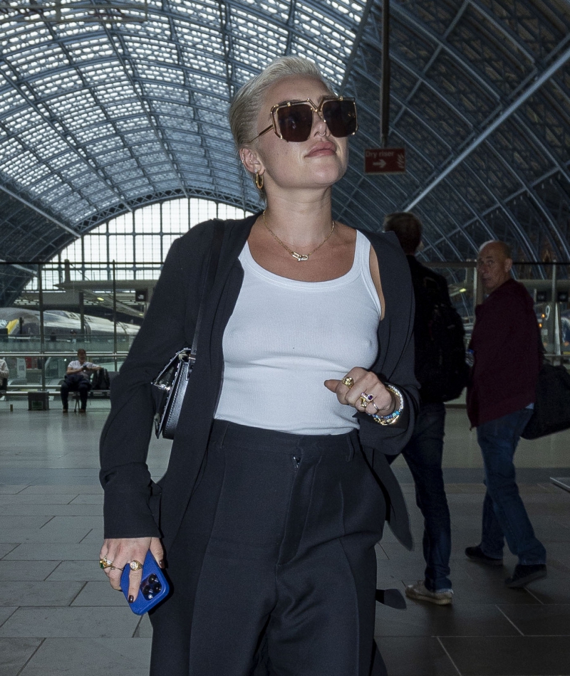 Arriving_London_FPD_281229.jpg
